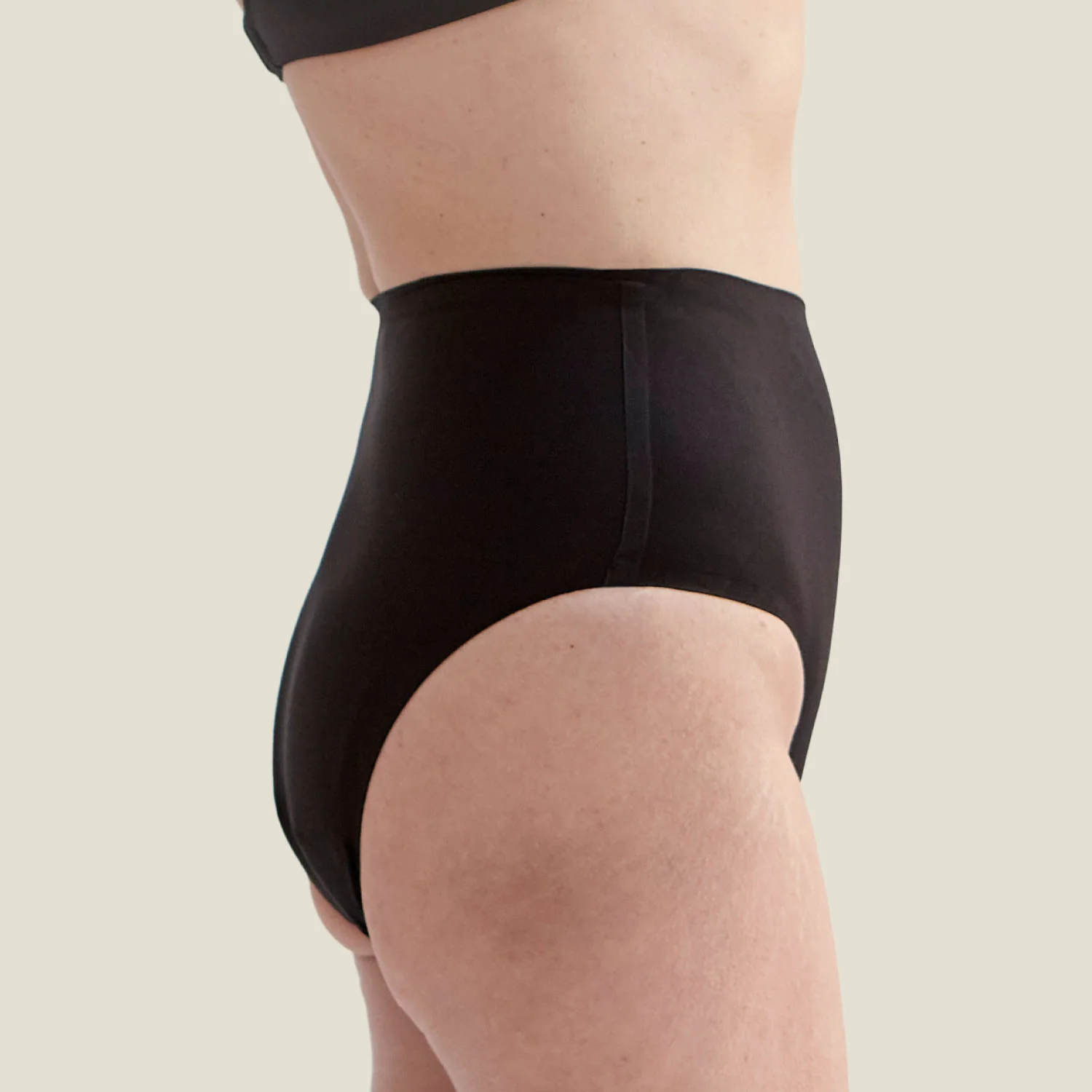 WUKA Drytech™ High Waist - For Light Leaks - Black - Image 3